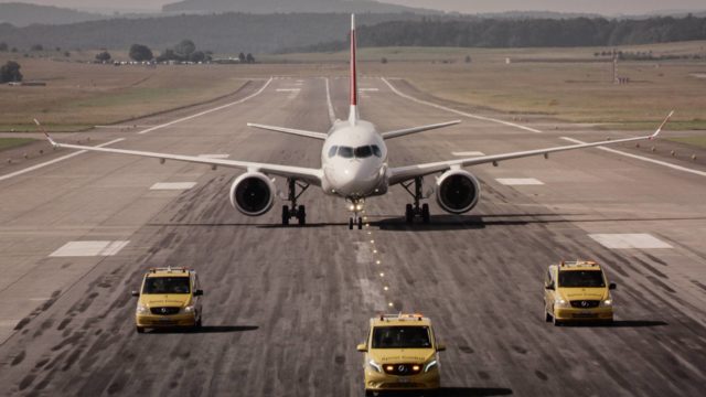 Residentes en Zurich se quejan por ruido de A220