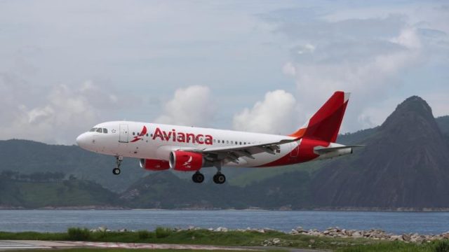 Avianca Brasil cancela hasta 300 vuelos