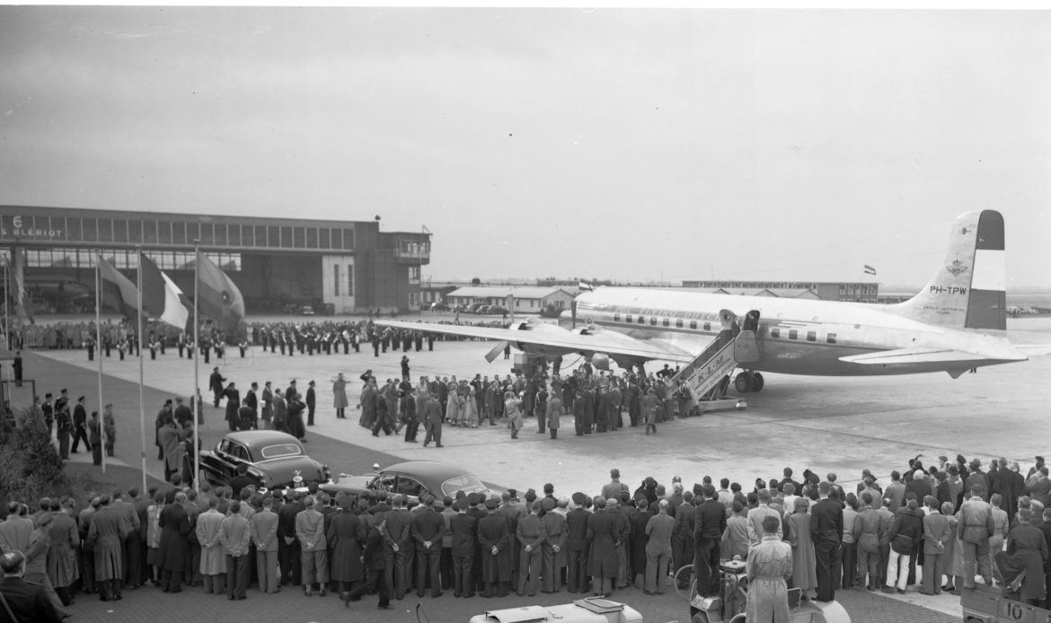 KLM cumple 70 años de unir al Reino de los Países Bajos y a México