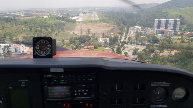 La gran aventura de volar en una escuela de aviación profesional