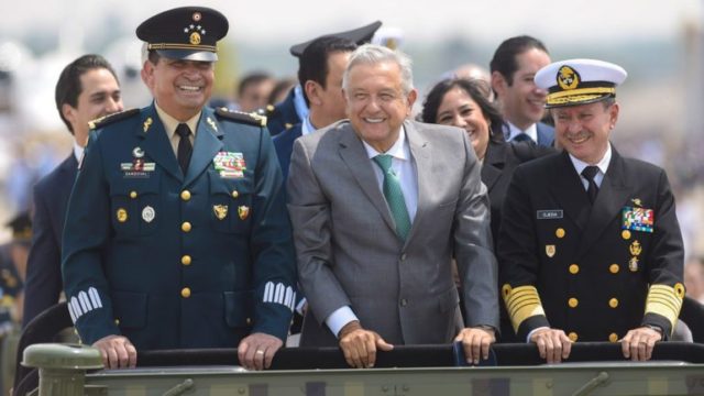 Secretario de la SCT critica participación de las fuerzas armadas en obras como Santa Lucía y Tren Maya