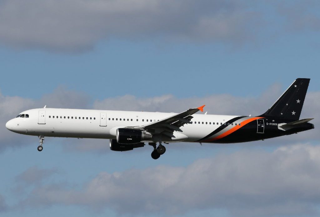 Avión de Titan Airways pierde ventanillas de la cabina de pasajeros durante vuelo