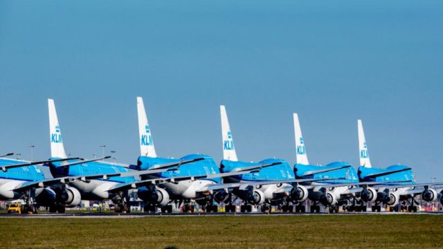 Amsterdam – Schiphol en modo estacionamiento