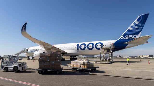 Fuentes internacionales señalan que Airbus podría estar analizando el desarrollo de una versión de carga del A350
