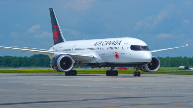 Air Canada elimina agitadores de plástico de su flota