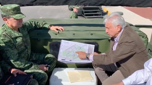 Mañana aterrizarán los primeros aviones de las líneas comerciales en Santa Lucía: AMLO
