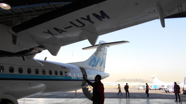 Sobrecargos de Aeromar prorrogan el paro de labores hasta 2023