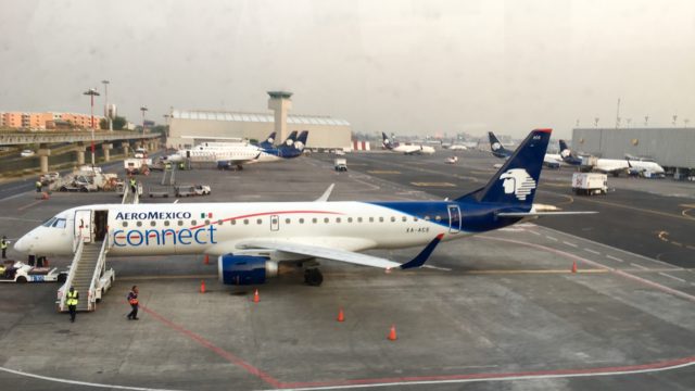 Grupo Aeroméxico podría estar buscando ajustar cerca de 1,300 plazas de sobrecargos
