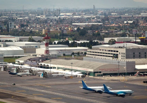 Piden intervención de la SCT en aeropuerto de Toluca por caso de Coronavirus
