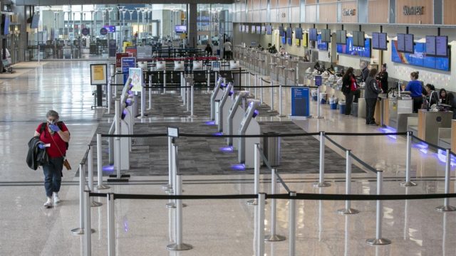 IATA pronostica meses difíciles para el transporte aéreo
