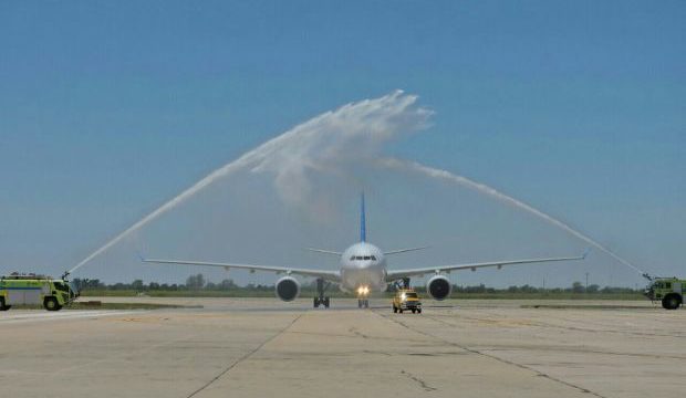 Así se vivió el vuelo inagural Madrid-Asunción-Córdoba de Air Europa