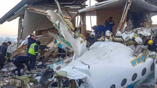 Por accidente suspenden autorización de vuelo para Bek Air