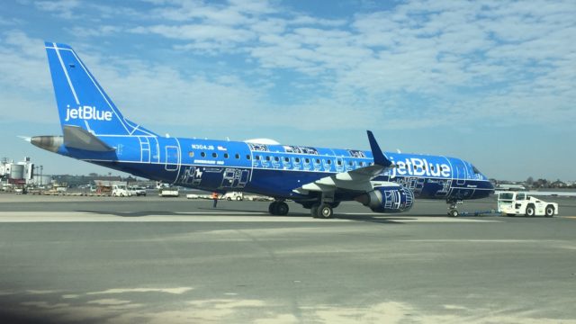 JetBlue presenta su 12ª aeronave con diseño especial y nuevo diseño de aleta para celebrar sus 17 años
