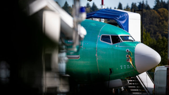 FAA emite directiva de aeronavegabilidad para aeronaves Boeing 737NG y MAX ante posible agrietamiento por fatiga en partes de las puertas
