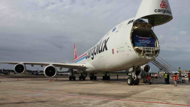IATA emite advertencia sobre capacidad para distribuir vacunas