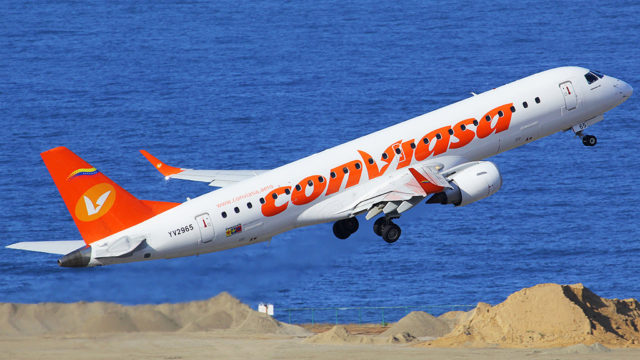 Panamá suspende operación de aerolíneas venezolanas