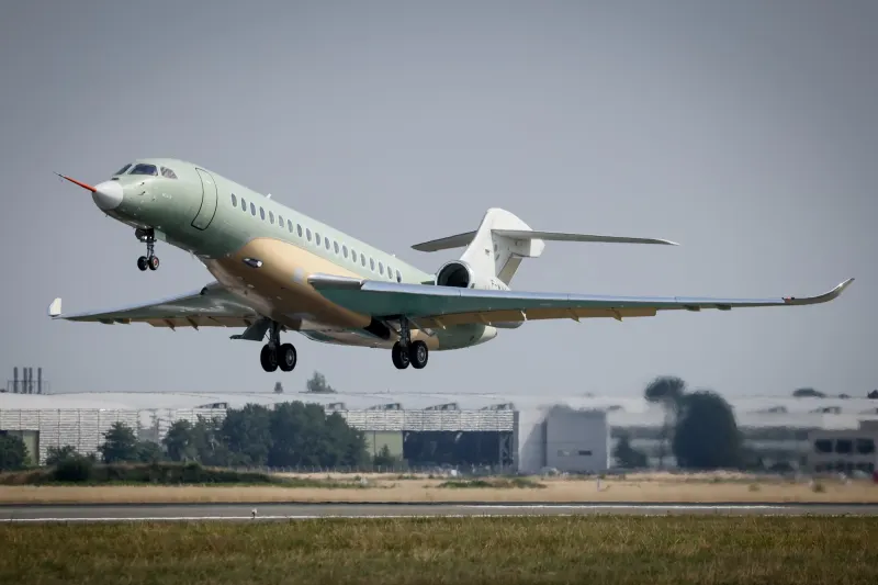 Falcon 10X realiza su primer vuelo de prueba
