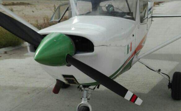 Se estrella C150 de Escuela de Vuelo AIRE