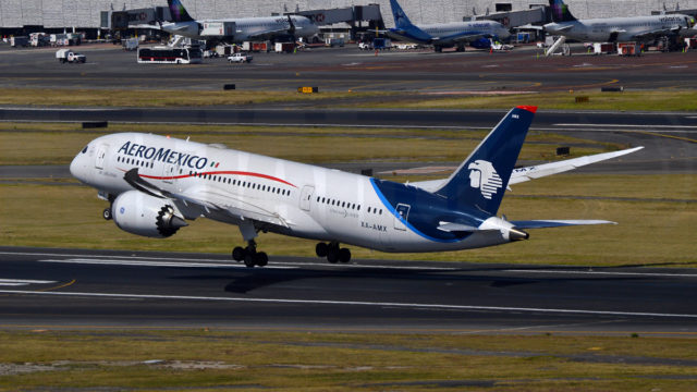 Aeroméxico incrementa frecuencia en ruta a París