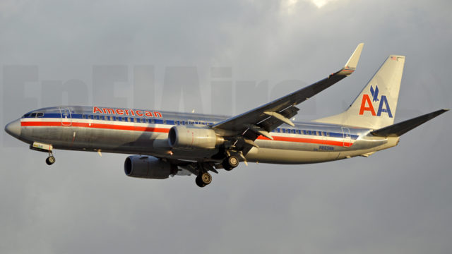 Celebra American Airlines 75 años de volar hacia México