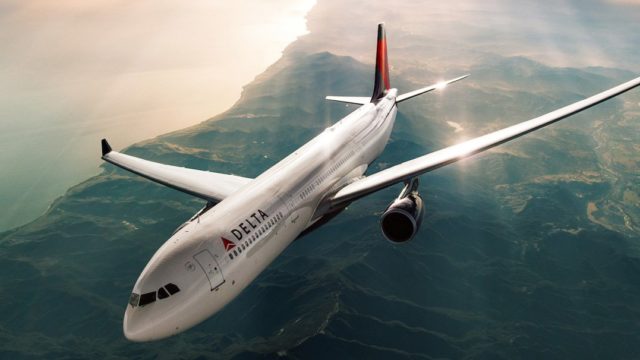 Delta cierra 2017 con 3.577 millones de dólares de beneficios, un 18 % menos
