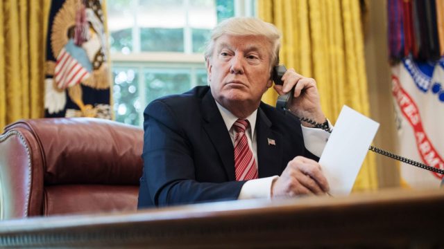 El presidente Trump podría estar evaluando una acción ejecutiva para evitar despidos masivos en las aerolíneas