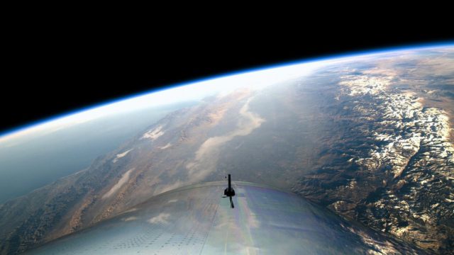 Virgin Galactic llega al espacio
