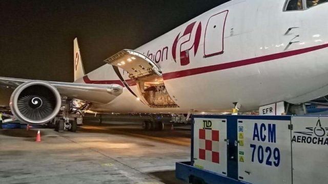México recibe vía aérea ayuda humanitaria para combatir al Coronavirus