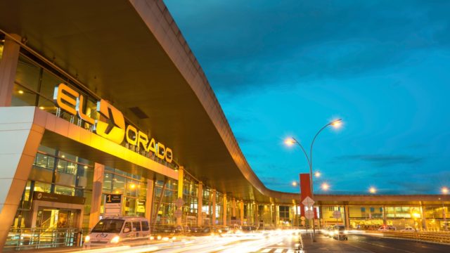 Volaris y Viva Aerobus buscan autorización para conectar a México y Colombia