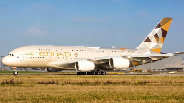 Etihad Airways busca incursionar en el mercado de bajo costo
