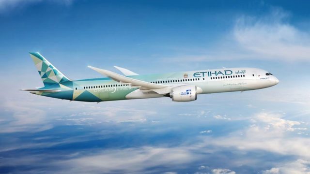 Boeing y Etihad Airways presentan el B787 «Greenliner»