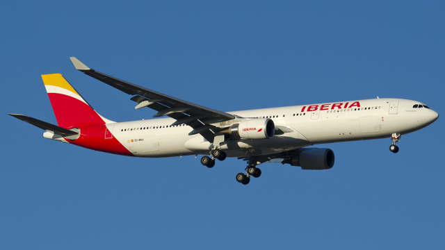 Iberia abrirá una nueva ruta directa entre Madrid y Toronto en junio de 2026