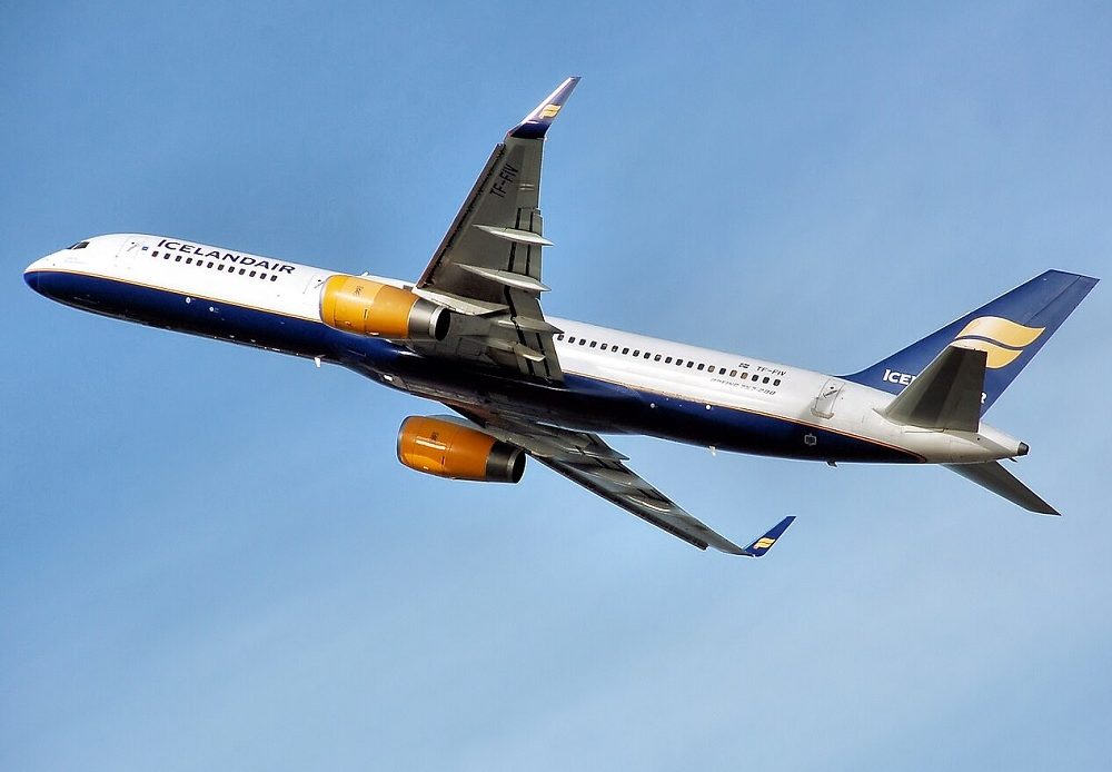 Icelandair investiga sobrevuelo no autorizado sobre Heimaey