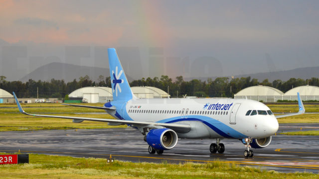 Ex empleados de Interjet se manifiestan por impago de su liquidación