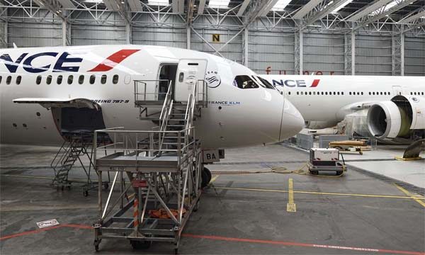 Air France implementa proceso de mantenimiento a sus aeronaves estacionadas