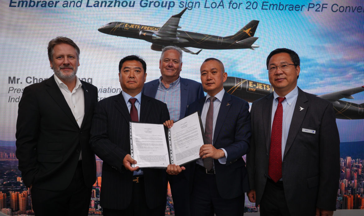 Embraer firma acuerdo para conversion de aviones de pasajeros a carga