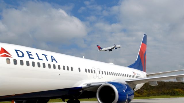 Delta celebra 40 años de servicio en Guadalajara