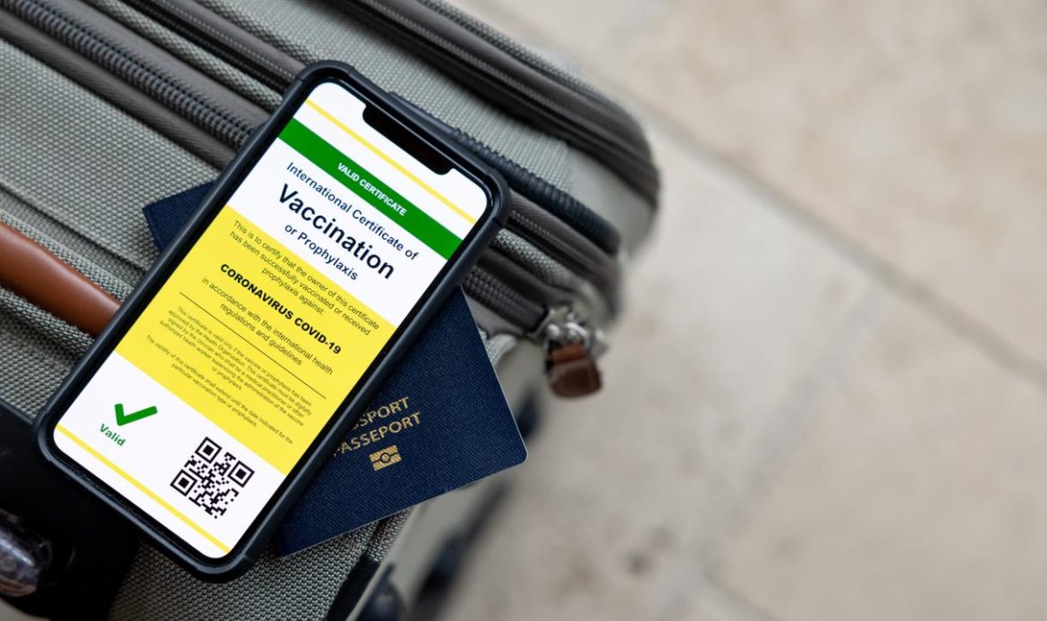 Australia inicia programa de pasaportes de vacunas para viajes internacionales