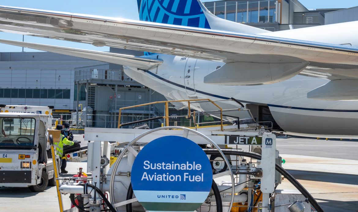 United Airlines integra a nuevos socios para incrementar el uso de SAF