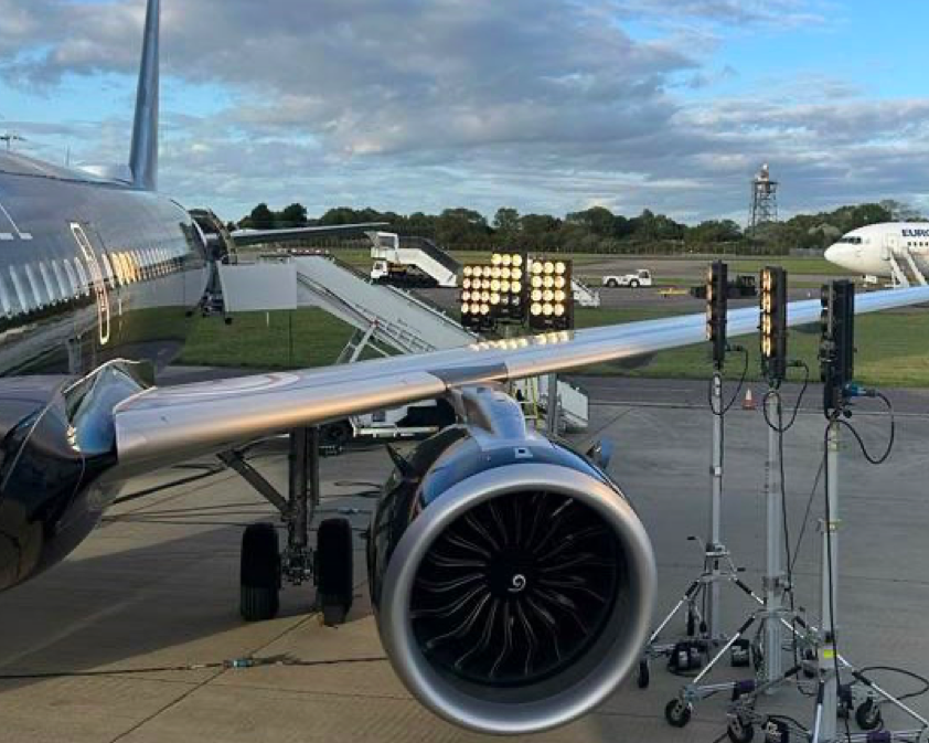 AAIB emite boletín tras daño causado por luces de filmación en un Airbus A321