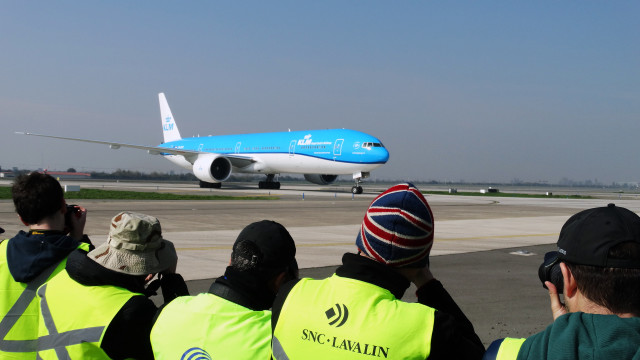 Nuevo Pudahuel y Spotters Chile realizaron histórico Primer Encuentro de Fotografía Aeronáutica en el aeropuerto de Santiago