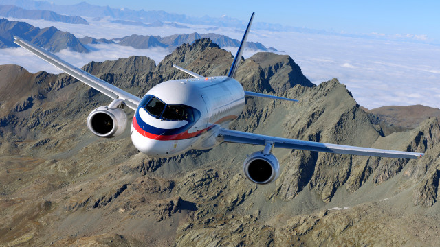 Sukhoi analiza nuevas versiones del SSJ100