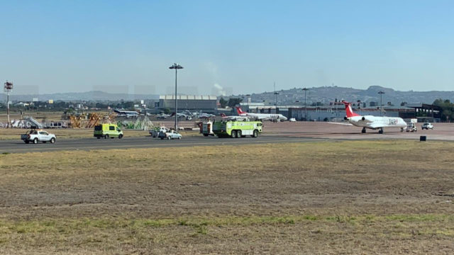 E145 de TAR regresa a Guadalajara por falla