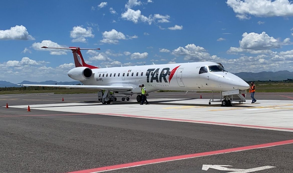 Planta de pilotos de TAR Aerolíneas denuncia prácticas injustas y anuncia posible paro de labores