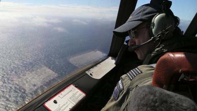 Países implicados en la búsqueda del vuelo MH370 confirman su suspensión