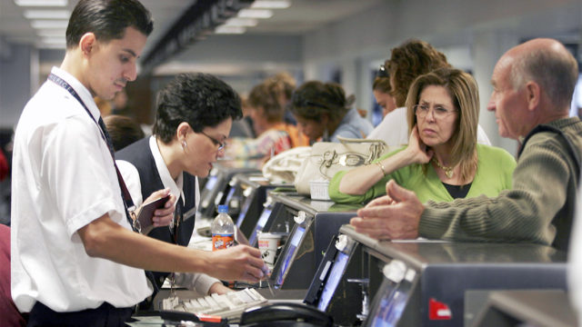 IATA: Demanda de pasajeros aumenta durante marzo de 2024