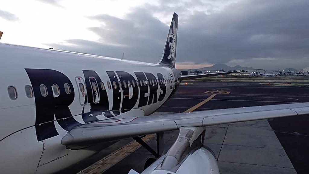 Vuela por primera vez A320 de Viva Aerobus con livery de la Raider Nation