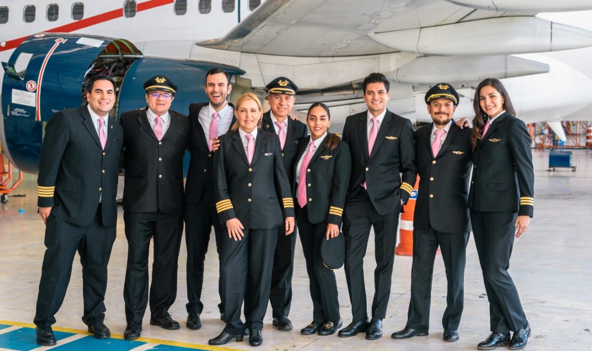 Pilotos de ASPA pinta el cielo de rosa durante octubre
