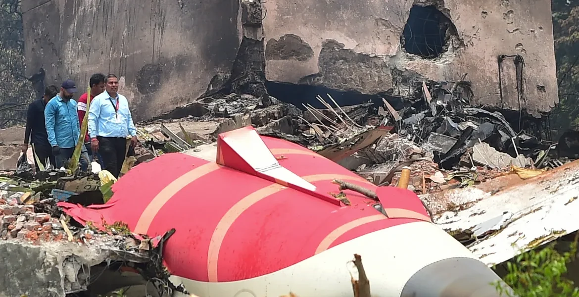 Investigación del accidente del vuelo AI171 de Air India podría extenderse más allá del plazo previsto