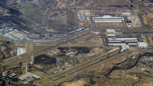 España prohibirá que pilotos y controladores aéreos hablen en español